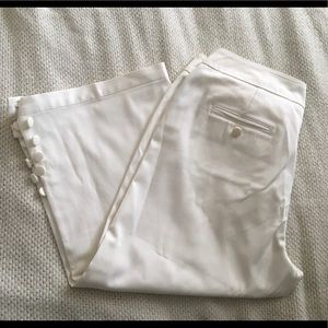 Sharagano Capri’s size 8